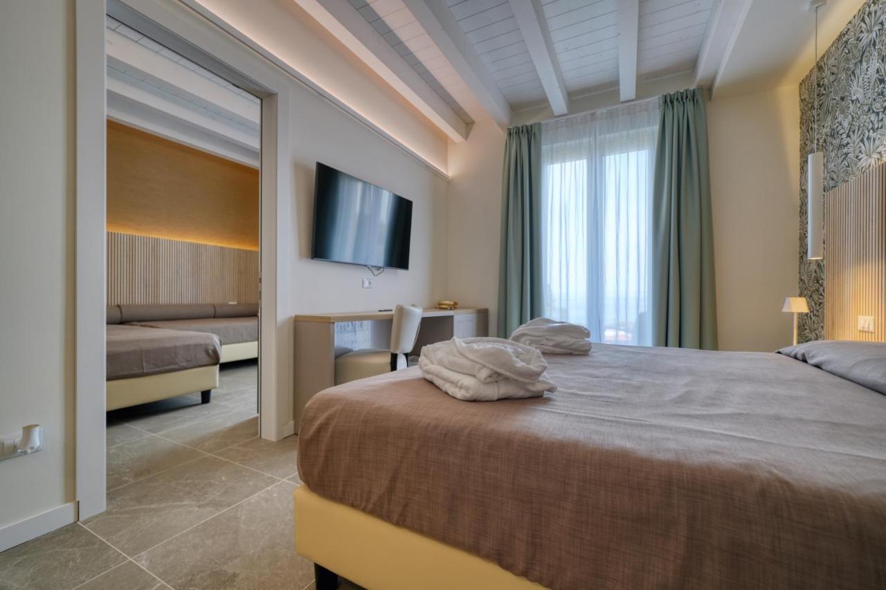 Hotel Palazzo Del Garda & Spa Desenzano del Garda Exterior photo