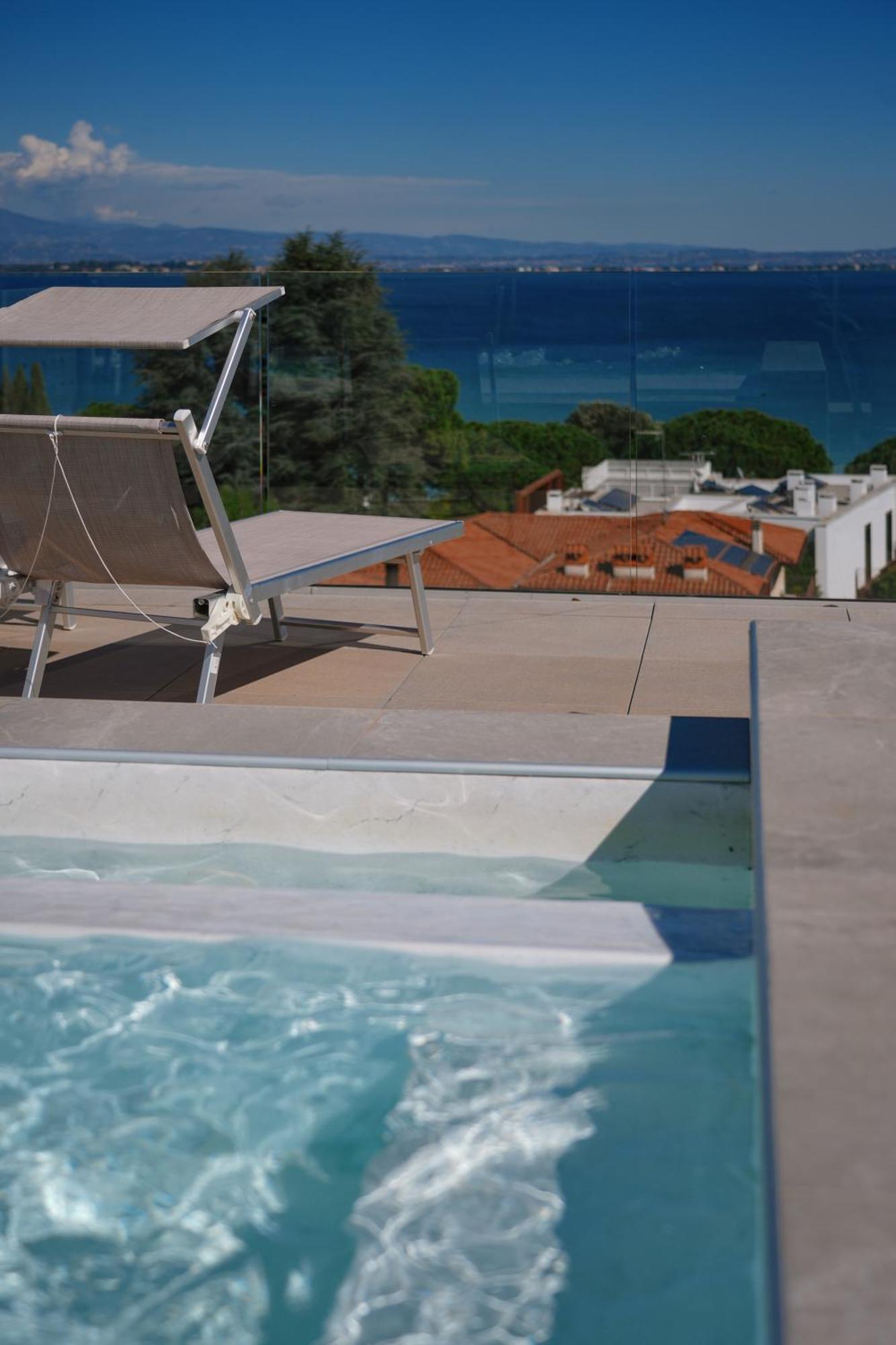 Hotel Palazzo Del Garda & Spa Desenzano del Garda Exterior photo