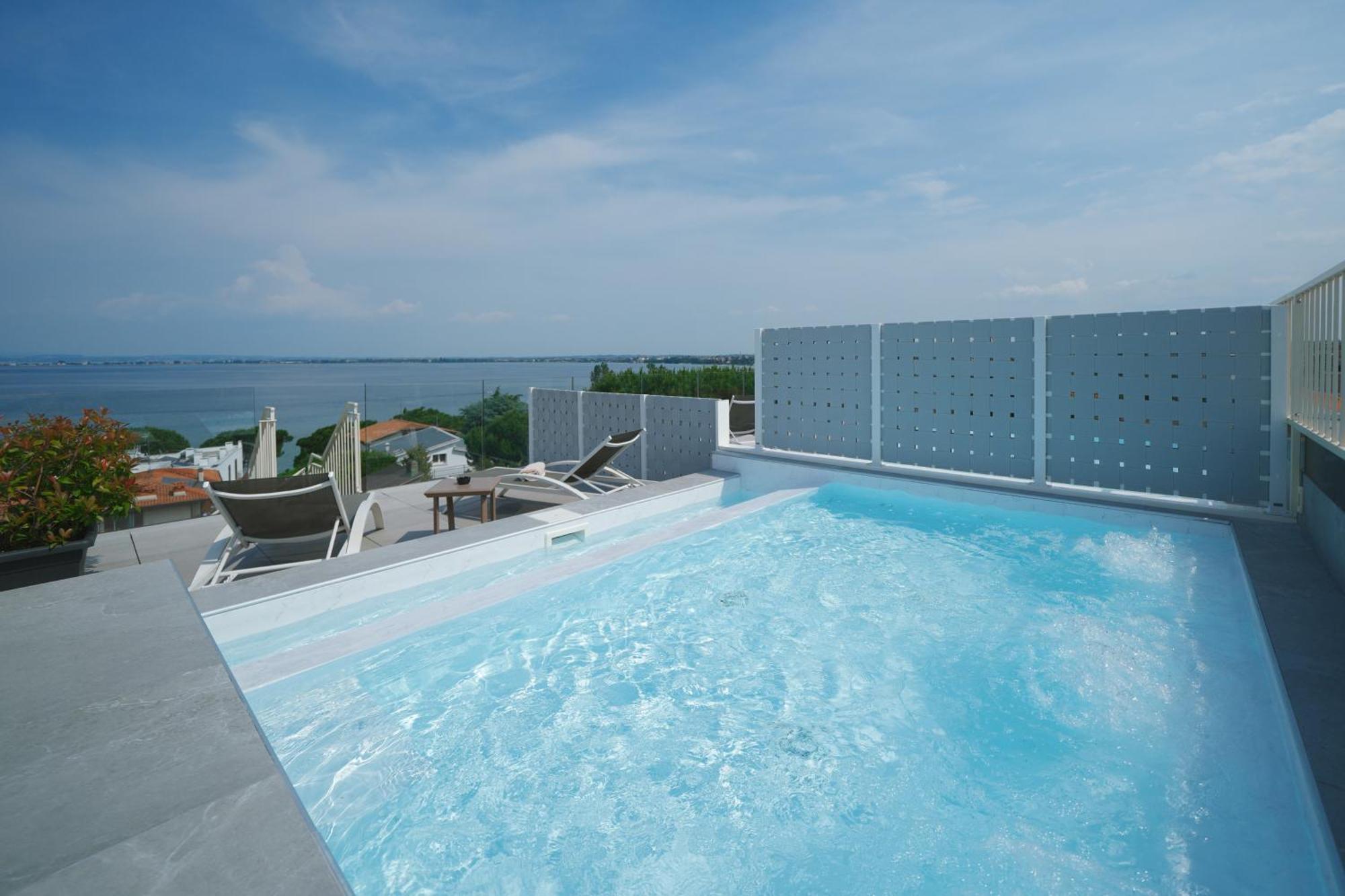 Hotel Palazzo Del Garda & Spa Desenzano del Garda Exterior photo